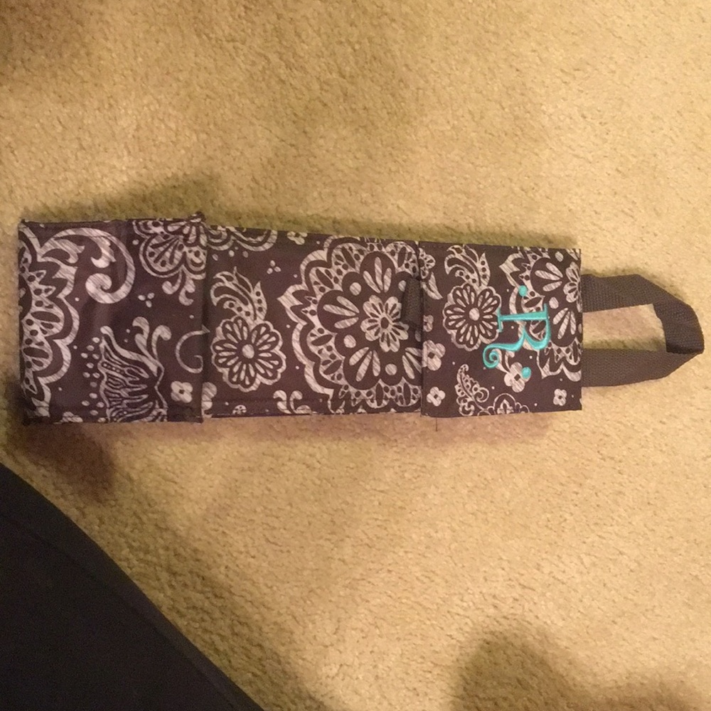 Thirty-one wine bag